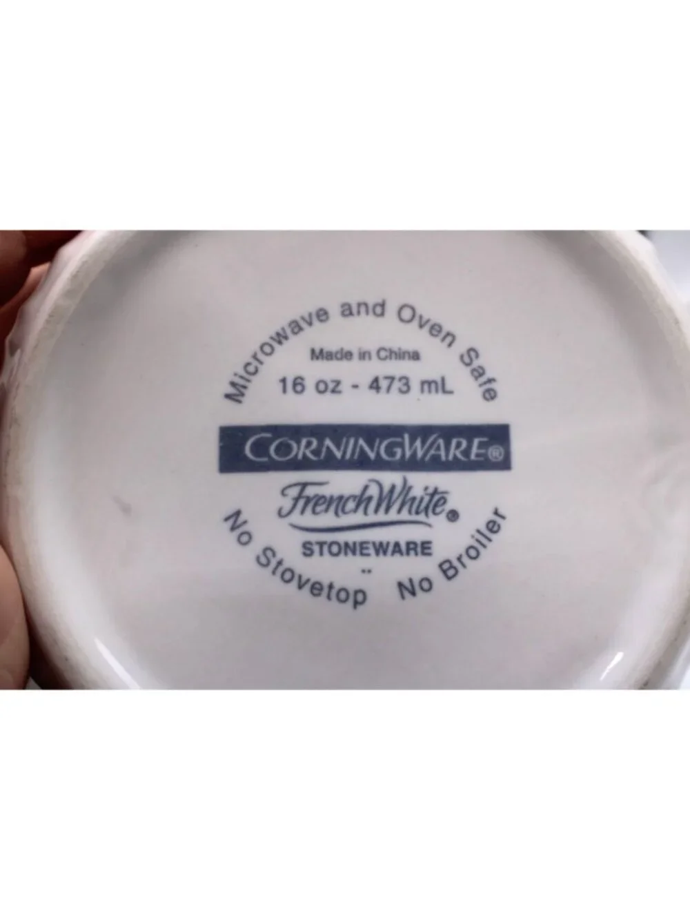 CorningWare French White 16oz Ramekins W/ Lids Stoneware Microwave and Oven Safe